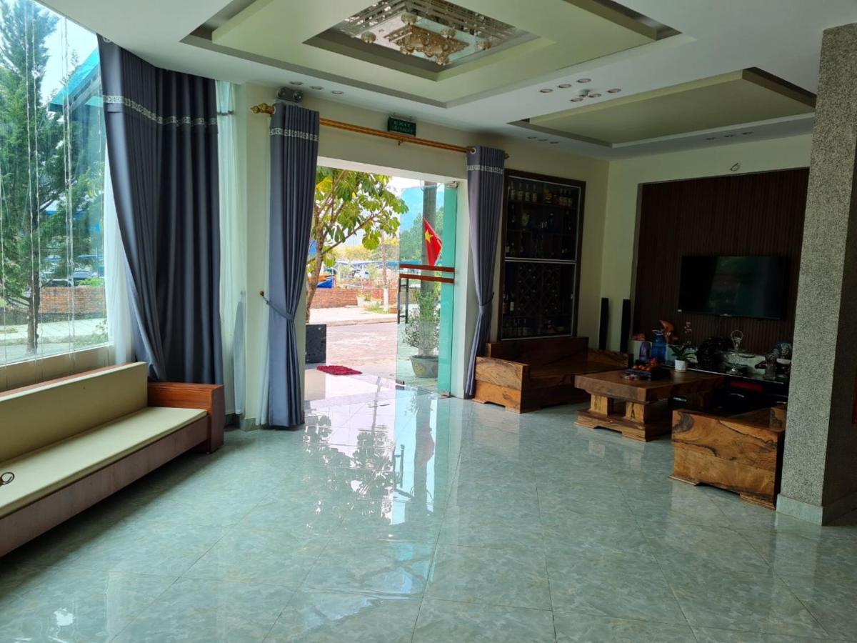 Minh Son Hotel Ta Lan Than Exterior foto
